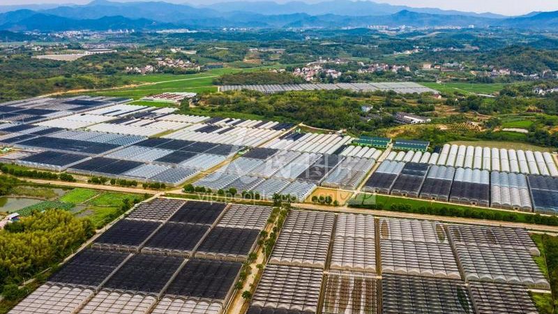 目前市场上常见的水肥一体化设备材质主要有以下几种：